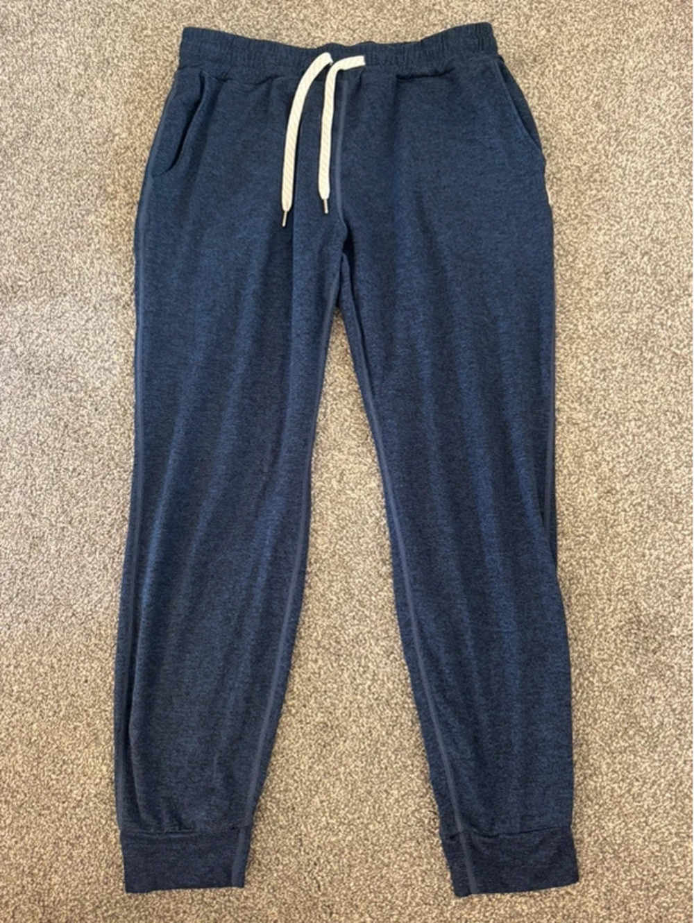 Women’s Vuori blue super soft jogger pants size small